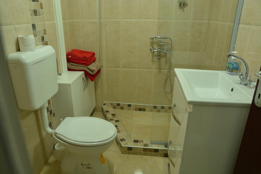 Apartment Kapishtec Skopje Zimmer foto