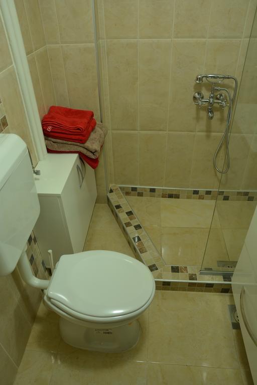 Apartment Kapishtec Skopje Zimmer foto